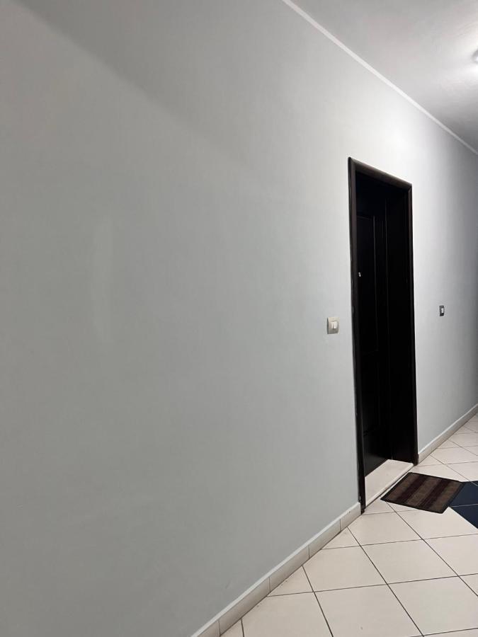 Comfy Apartament Apartment วญอเรอ ภายนอก รูปภาพ